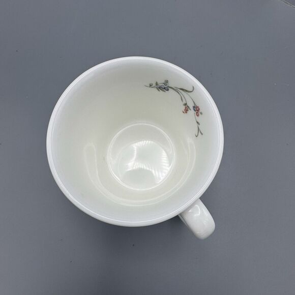 Beatrix Potter The Flopsy Bunnies Mug Cup Royal Albert English Bone China 1986 - Picture 6 of 8